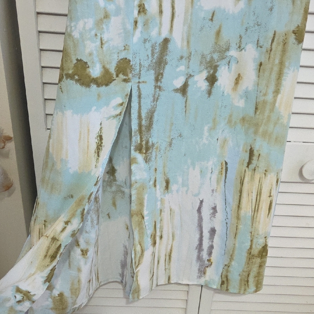 SHEIN Blue and Green Abstract Skirt - Picture 2 of 4